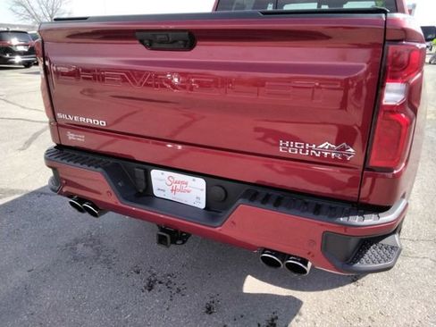Used 2024 Chevrolet Silverado 1500 High Country w/ Technology Package image 15