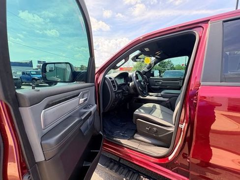 Used 2022 RAM 1500 Big Horn AWD/4WD image 24
