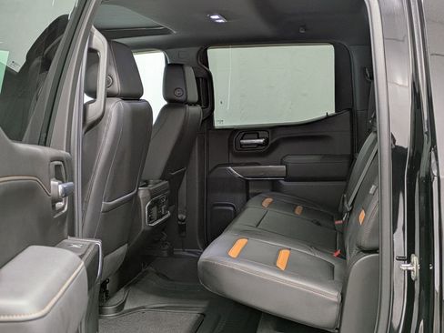 Used 2021 GMC Sierra 1500 AT4 w/ AT4 Premium Package AWD/4WD image 14