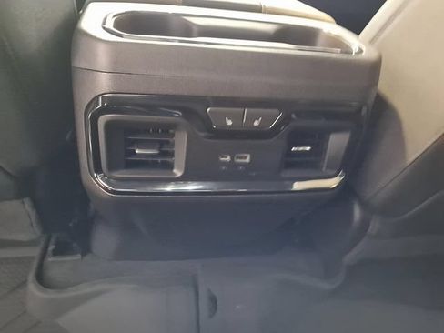Used 2022 Chevrolet Silverado 1500 ZR2 w/ Technology Package AWD/4WD image 23