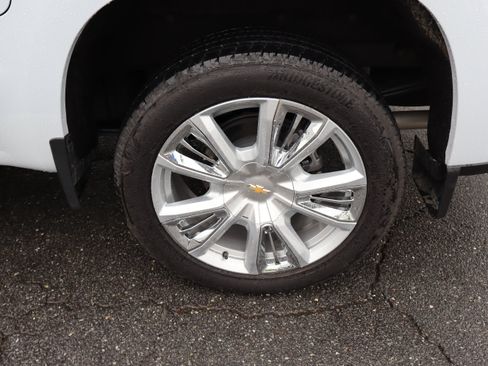 Used 2026 Chevrolet Silverado 1500 High Country AWD/4WD image 42