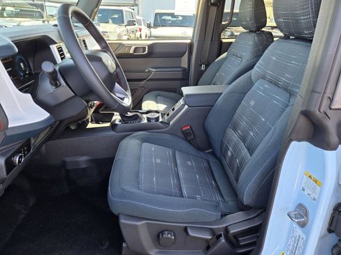 New 2025 Ford Bronco Heritage Edition image 8