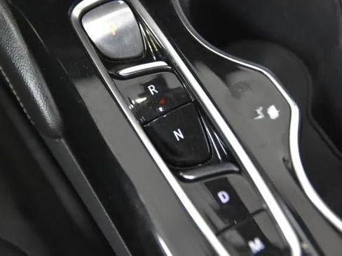 Used 2023 Buick Envision Preferred image 38