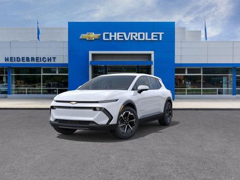 New 2026 Chevrolet Equinox EV LT image 8