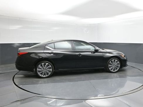 New 2026 Nissan Altima 2.5 SV w/ SV Premium Package image 11