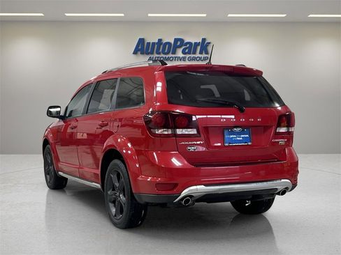 Used 2019 Dodge Journey Crossroad image 5