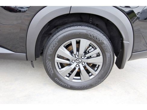 Used 2024 Nissan Pathfinder S FWD image 33