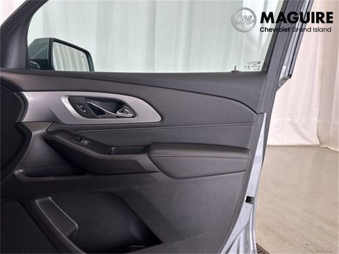 Used 2023 Chevrolet Traverse LT w/ LPO, Floor Liner Package image 17