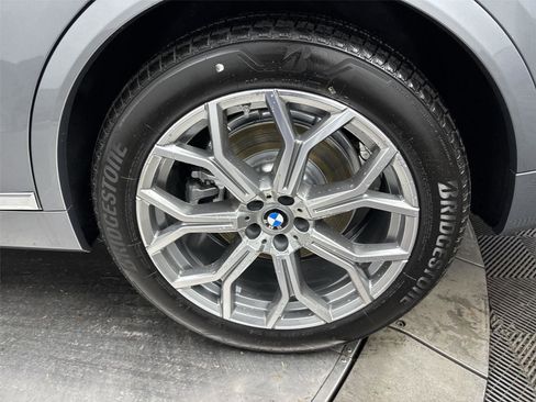 New 2026 BMW X7 xDrive40i w/ Premium Package image 27