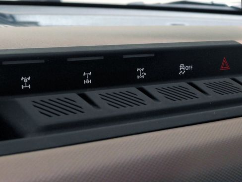 Used 2024 Ford Bronco Wildtrak image 47