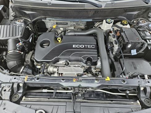 Used 2022 Chevrolet Equinox LS w/ LS Convenience Package FWD image 30
