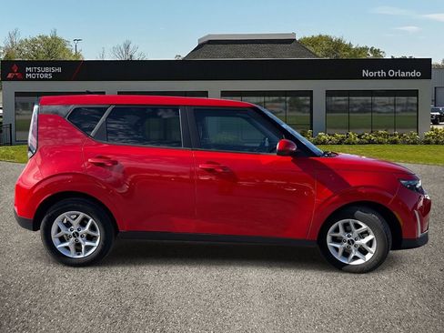 Used 2023 Kia Soul LX w/ Option Group 015 image 6