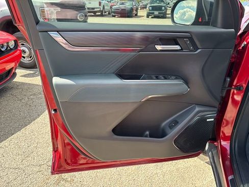 Used 2024 GMC Acadia AT4 w/ LPO, Floor Liner Package AWD/4WD image 7
