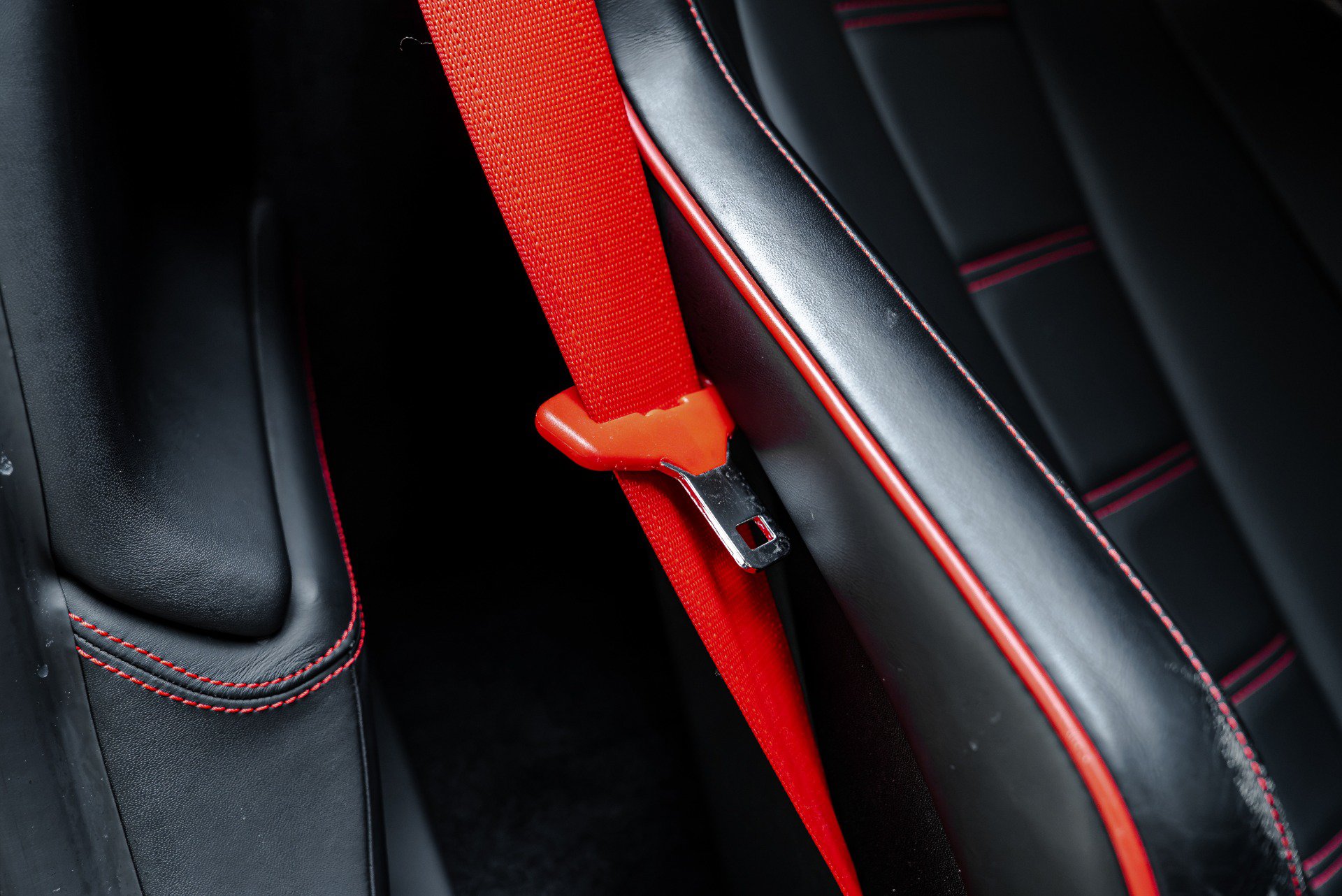 Used 2013 Ferrari 458 Italia Coupe RWD image 41