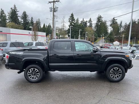 Certified 2023 Toyota Tacoma TRD Sport image 3