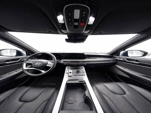 Used 2025 Hyundai Palisade Calligraphy AWD/4WD image 12
