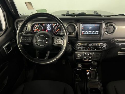 Used 2022 Jeep Wrangler Unlimited Sport image 15