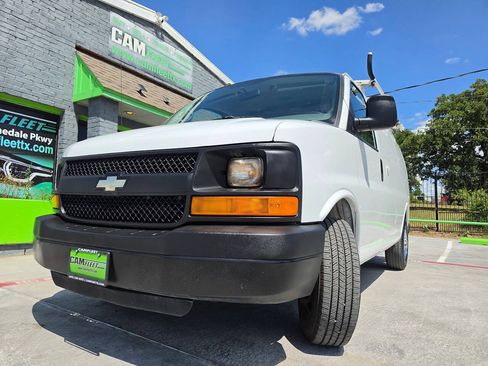 Used 2012 Chevrolet Express 2500 w/ Cold Climate Package RWD image 58