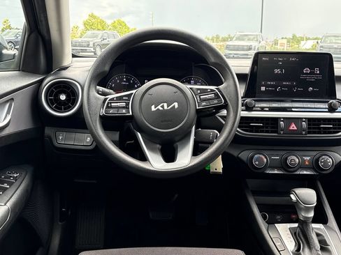 Used 2024 Kia Forte LXS FWD image 15
