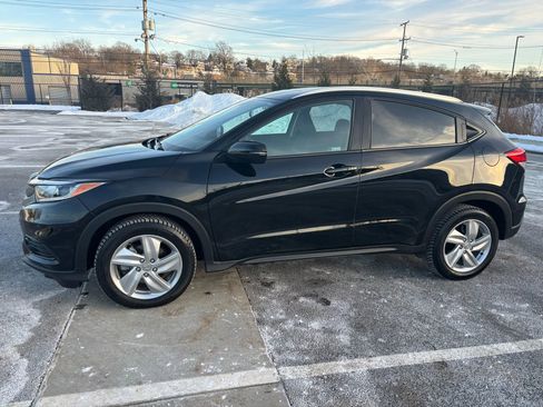 Used 2019 Honda HR-V EX image 3