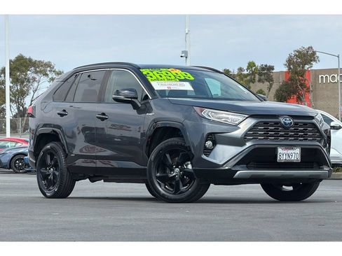 Used 2021 Toyota RAV4 XSE w/ XSE Grade Weather Package AWD/4WD image 2