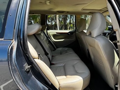 Used 2007 Volvo V70 2.4 FWD image 21