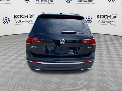 Used 2021 Volkswagen Tiguan SE w/ Panoramic Sunroof Package AWD/4WD image 7