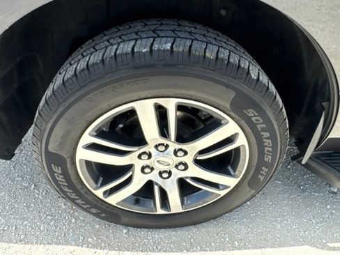 Used 2024 Ford Expedition Limited RWD image 14
