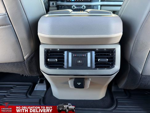 Used 2025 Ford F350 Platinum w/ Platinum Plus Package image 33