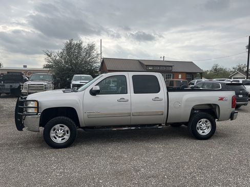 Used 2008 Chevrolet Silverado 2500 LTZ w/ Suspension Package, Off-Road image 5