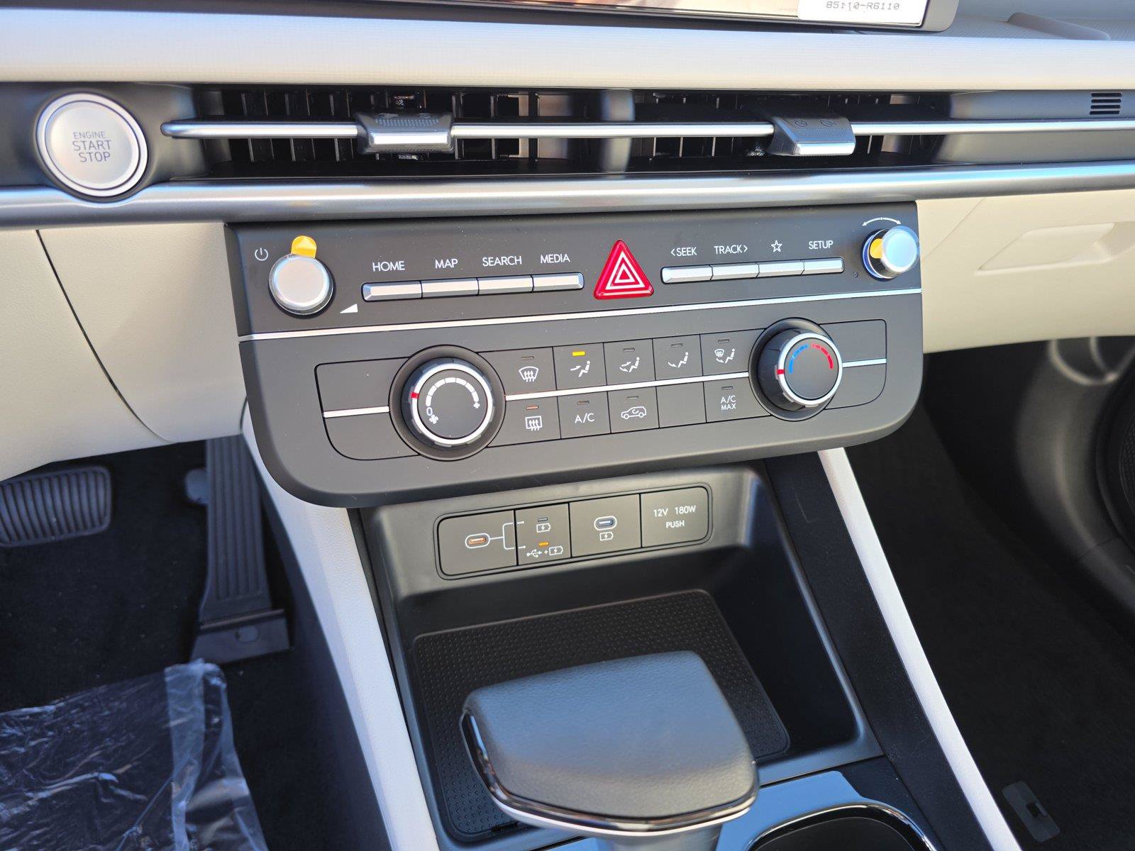 New 2026 Hyundai Tucson SE AWD/4WD image 17