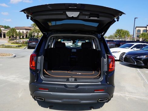 Used 2022 GMC Acadia AT4 w/ Technology Package image 38