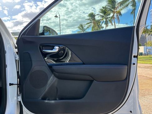 Used 2022 Kia Niro EX FWD image 15