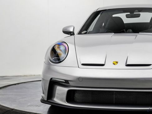 Used 2023 Porsche 911 GT3 RWD image 35