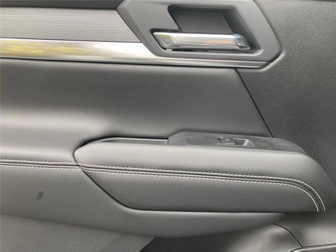 New 2026 GMC Terrain Elevation w/ Elevation Premium Package image 11