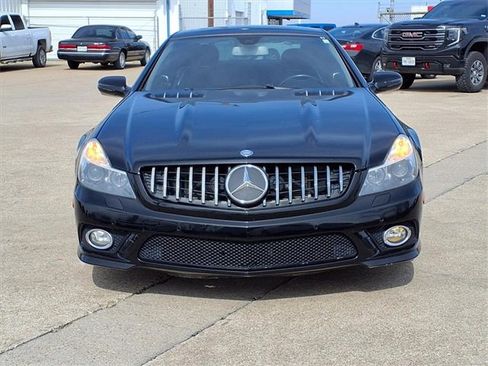 Used 2012 Mercedes-Benz SL 550 SL 550 w/ SL Wheel Pkg image 2