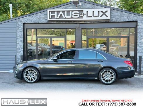 Used 2018 Mercedes-Benz S 560 4MATIC Sedan w/ AMG Line Exterior image 9