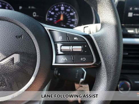 Used 2023 Kia Forte LXS w/ LXS Technology Package FWD image 3