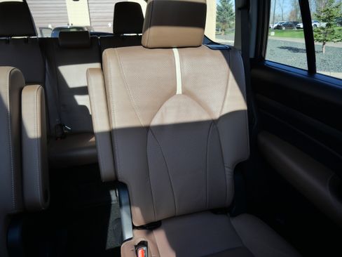 Certified 2025 Toyota Grand Highlander AWD image 15