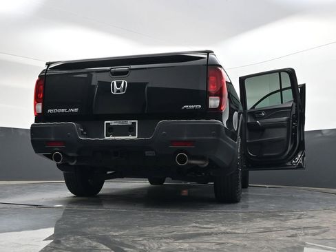 Used 2023 Honda Ridgeline RTL-E image 39