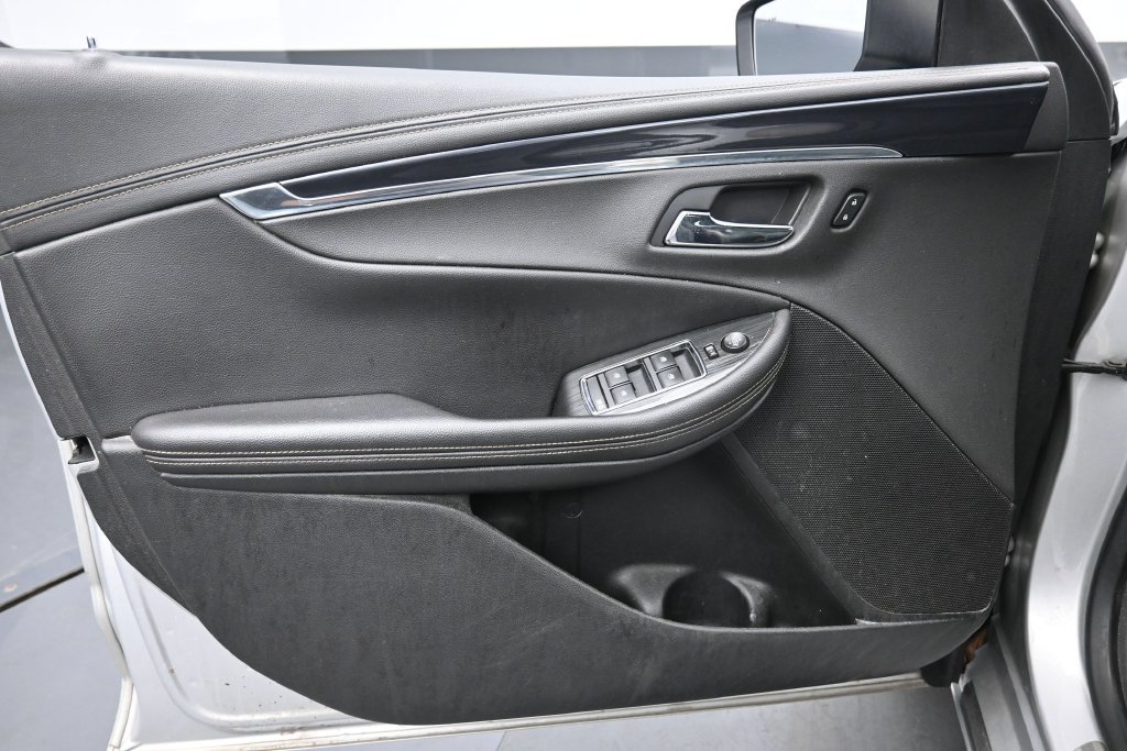Used 2019 Chevrolet Impala Premier FWD image 26