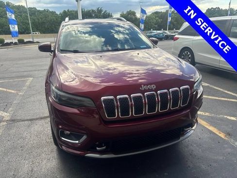 Used 2019 Jeep Cherokee Overland AWD/4WD image 2