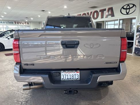 Certified 2026 Toyota Tacoma TRD Sport AWD/4WD image 9