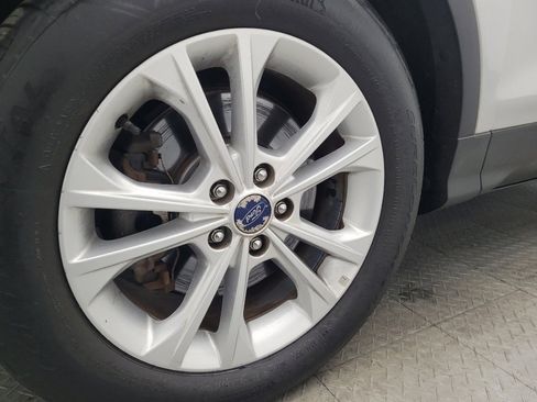 Used 2017 Ford Escape SE image 31