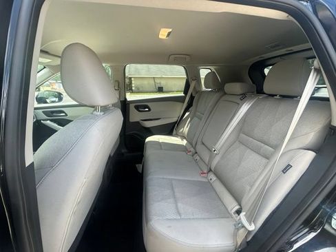 Used 2025 Nissan Rogue SV AWD/4WD image 16