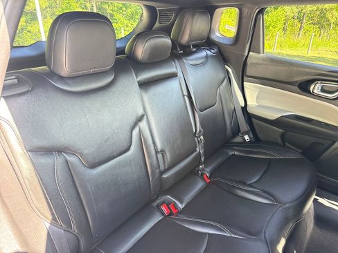 Used 2025 Jeep Compass Limited AWD/4WD image 34