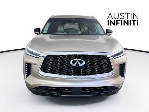 Certified 2024 INFINITI QX60 Luxe w/ Vision Package FWD image 4