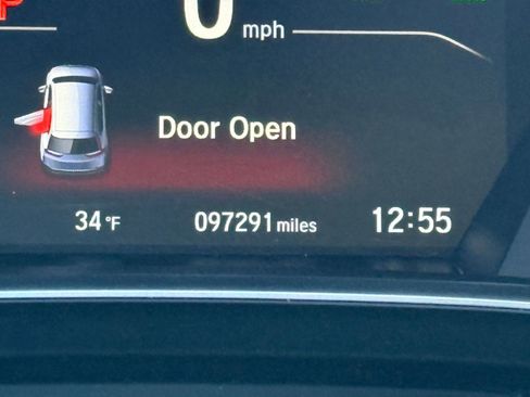 Used 2018 Honda CR-V Touring image 16