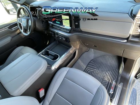 Used 2024 Chevrolet Silverado 2500 LTZ w/ LTZ Plus Package AWD/4WD image 10