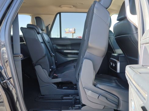 Used 2024 Ford Expedition Max XLT image 39